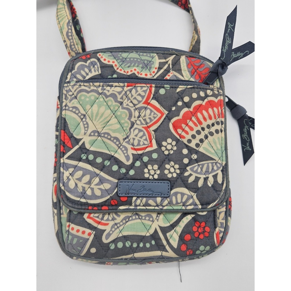 Vera Bradley Crossbody Bag Purse Quilted Floral Pattern Travel Bag - Picture 4 of 14